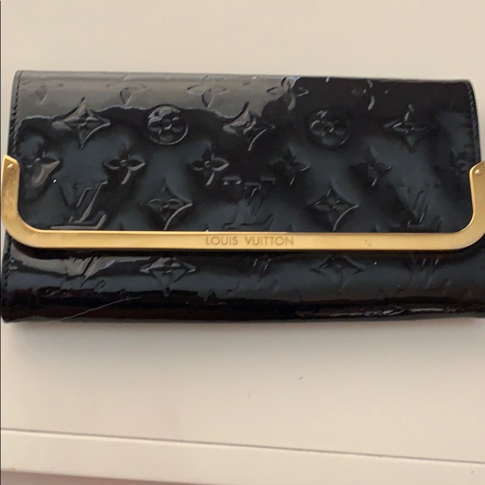 Louis Vuitton Vernis navy clutch